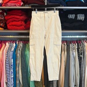 Banana Republic cream cargo cropped pants size 0